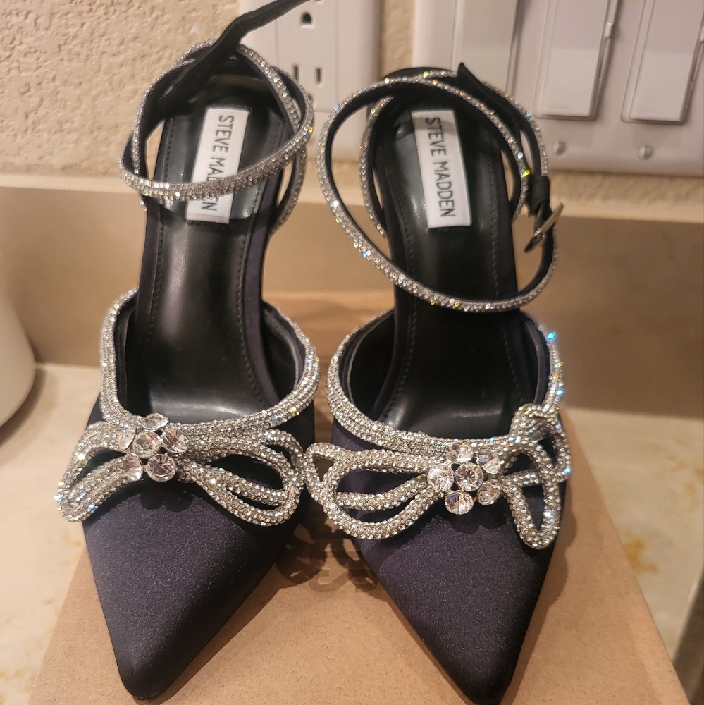 Steve Madden Viable black RS heel